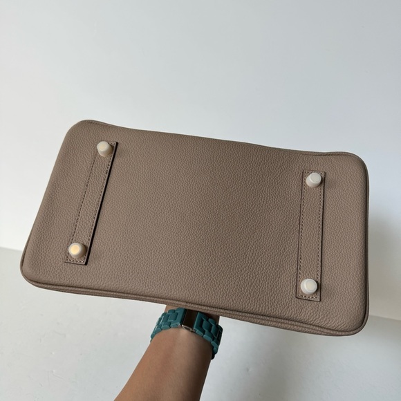 Etoupe Pebble Leather 30 Leather Bag Belted Lock Key Satchel w/ Gold Hardware C1 - Picture 9 of 16